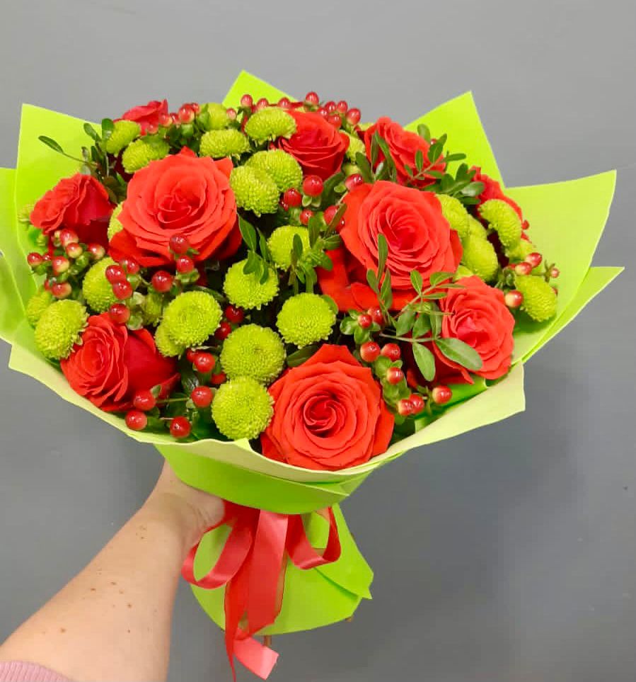 Букет цветов из: Хризантемы и Розы в Агинском