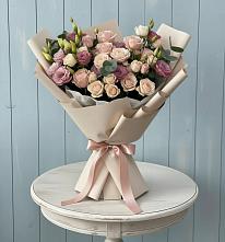 Букет цветов из:  Розы и Лизиантусы в Агинском