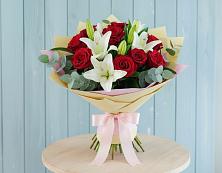 Букет цветов из:  Лилии и Розы в Агинском