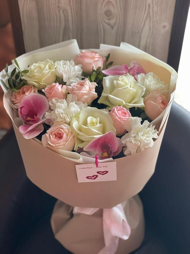 Букет цветов из: Орхидеи, Розы и Гвоздики в Агинском