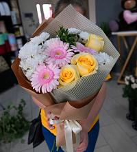 Букет цветов из:  Герберы, Розы и Хризантемы в Агинском