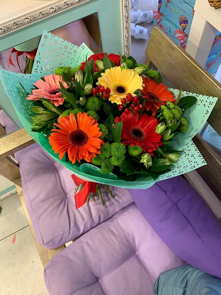 Букет цветов из: Герберы, Хризантемы и Альстромерии в Агинском