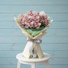 Букет цветов из:  Орхидеи и Розы в Агинском