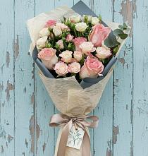 Букет цветов из:  Розы #REPLACE_PRED# Агинском