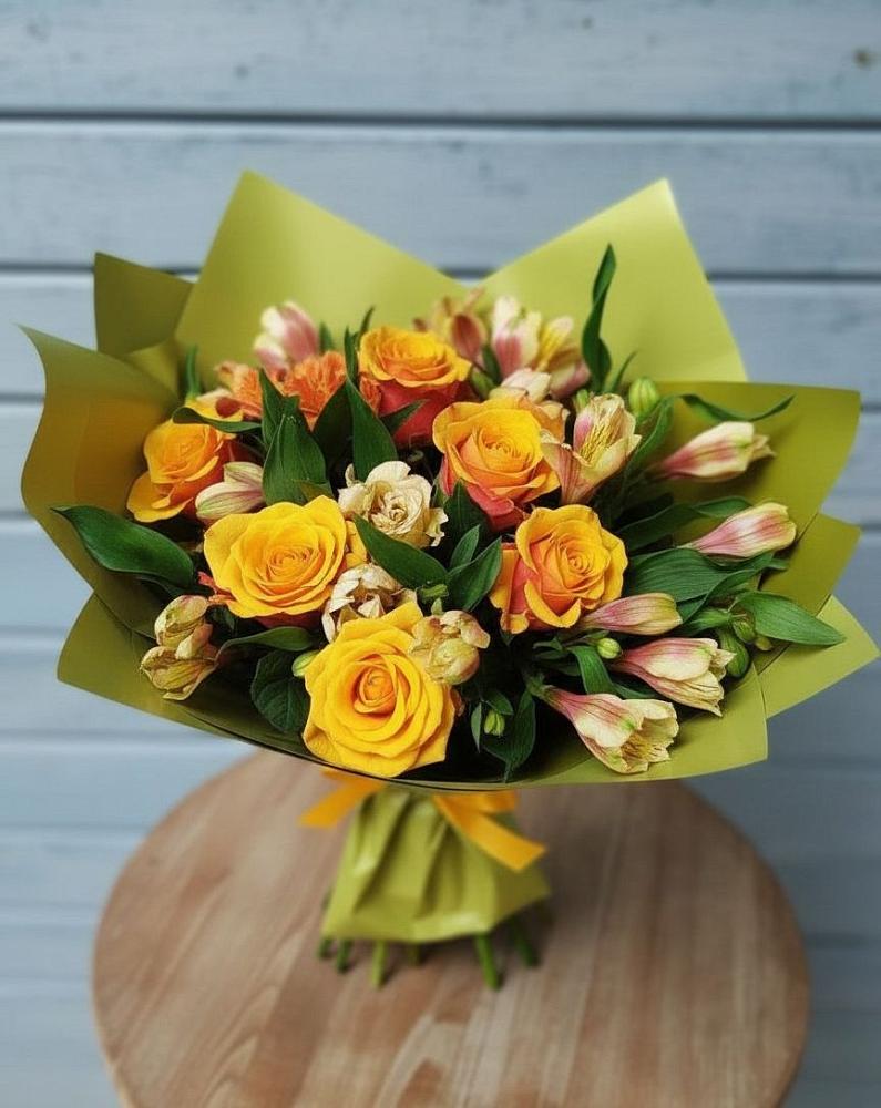 Букет цветов из: Альстромерии и Розы в Агинском