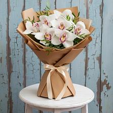 Букет цветов из:  Орхидеи и Розы в Агинском